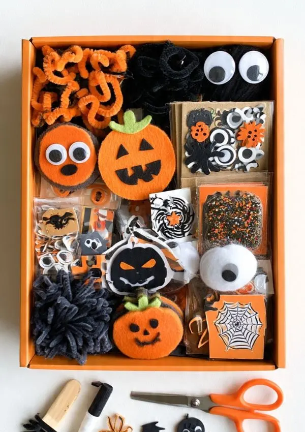 Halloween Craft Activity Box